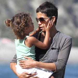 HALLE BERRY, NAHLA Aubry HALLE BERRY, NAHLA Aubry